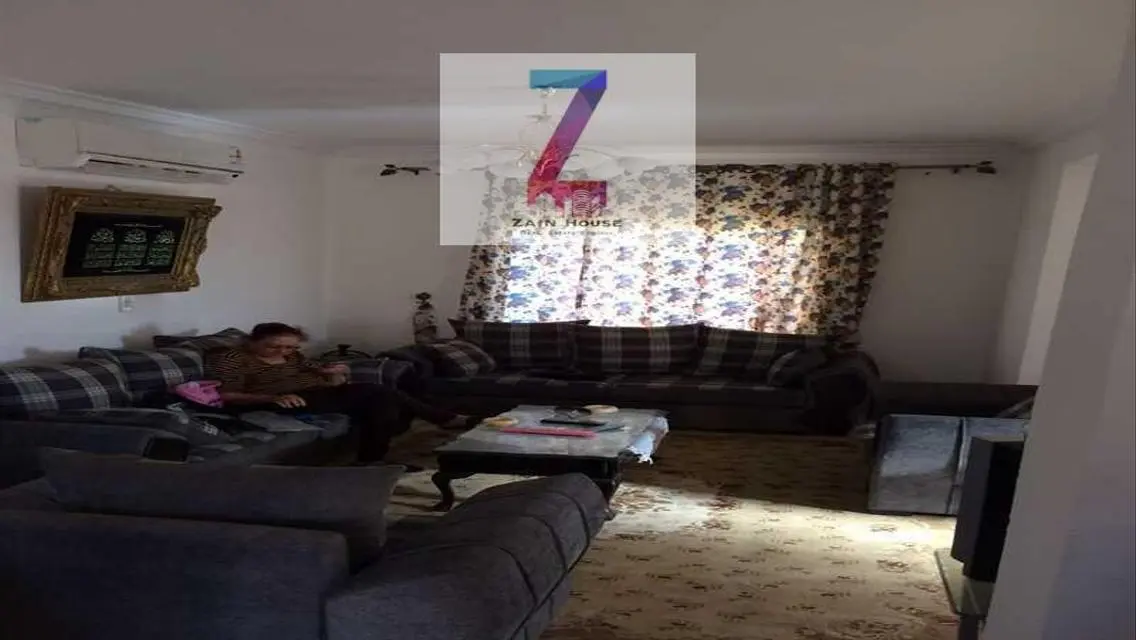 Stunning 5-Storey Apartment 170 sqm in the Heart of the City