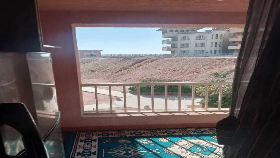 شقة فاخرة بمساحة 50 متر بحارس أمن