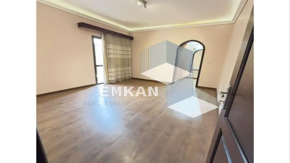 شقة فاخرة للبيع بتصميم عصري