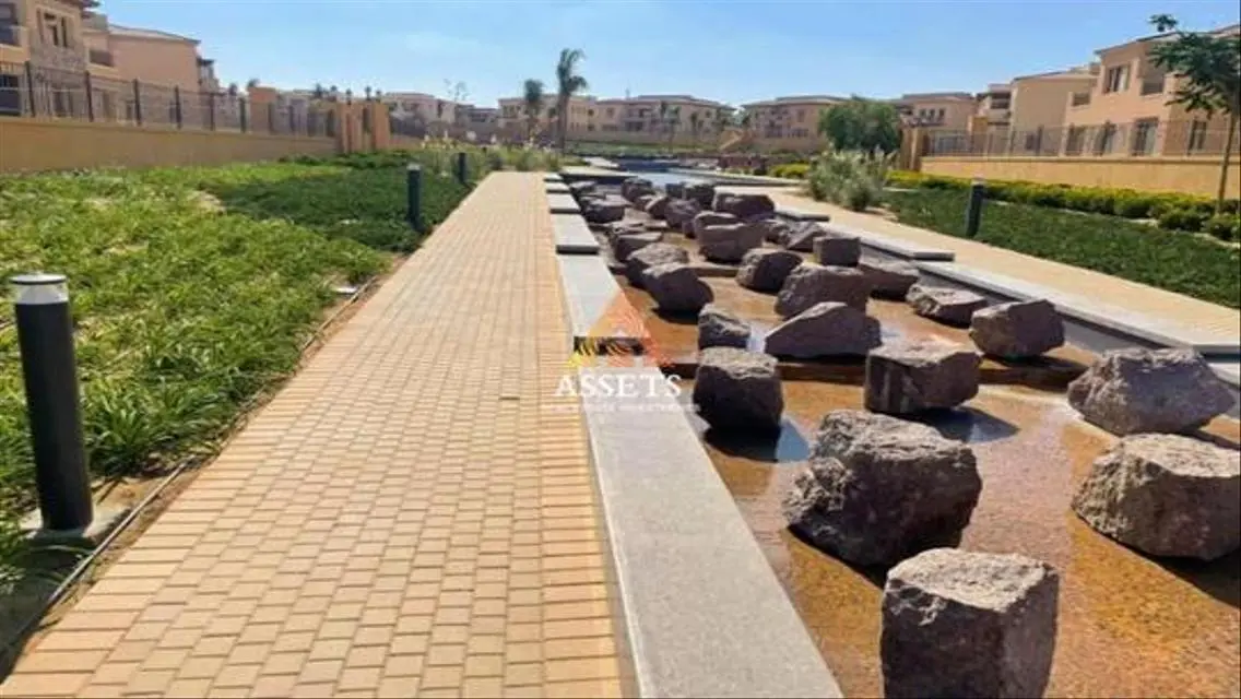 استثمار عقاري متميز بمساحة واسعة