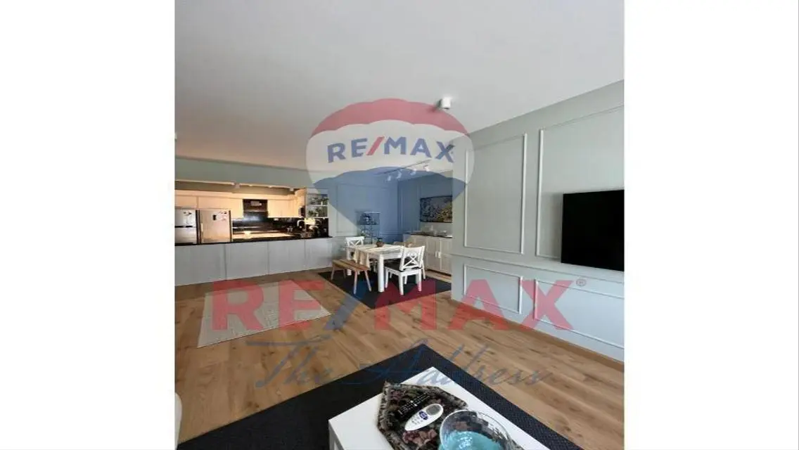 Luxurious Apartment with Spacious Living in the Heart of the City