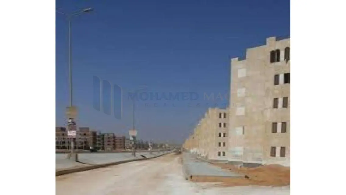 شقة فاخرة بمساحة شاسعة بإطلالة مميزة
