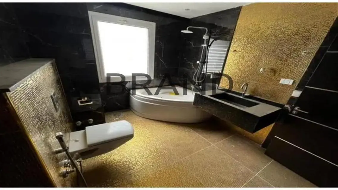 فيلا مفروشة للبيع في بالم هيلز