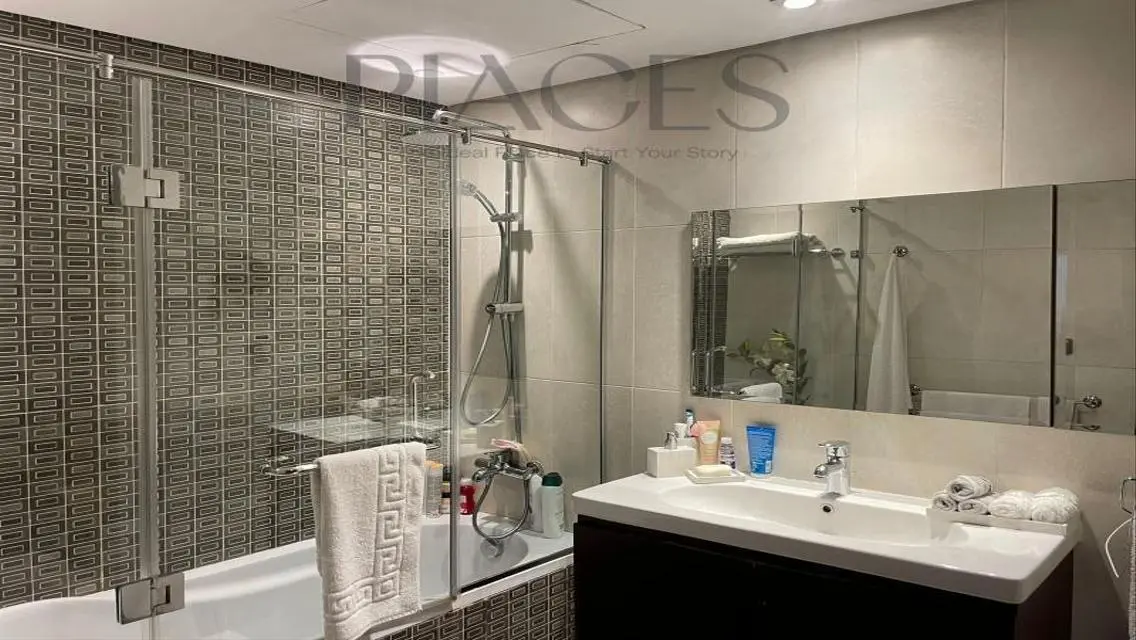 Luxurious Apartment with Stunning View on a Main Attraction