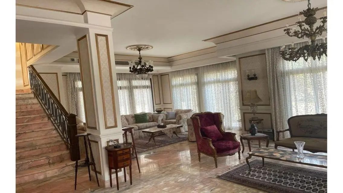 Luxurious Property with Private Pool and Garden