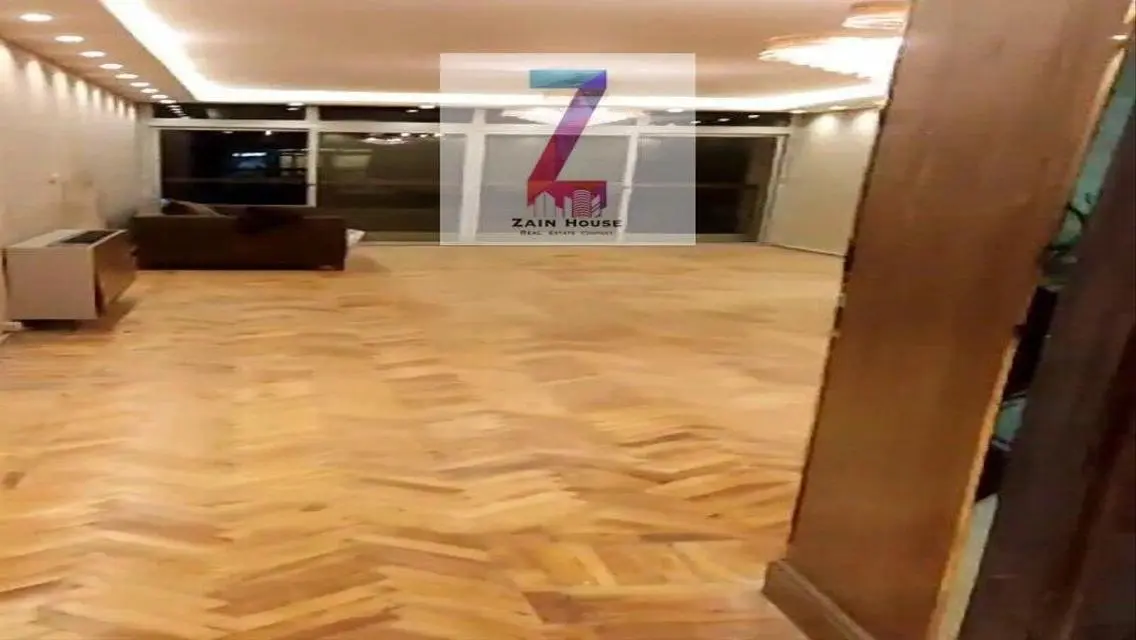 Luxury Apartment for Sale Overlooking a Landmark