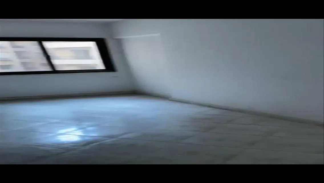 شقة فاخرة للبيع مع شرفة وإطلالة مميزة