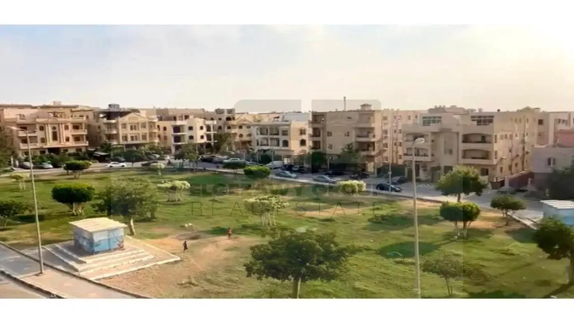 Stunning 215 sqm Apartment with Security Guard