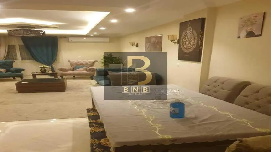 شقة فاخرة للإيجار بوسط المدينة