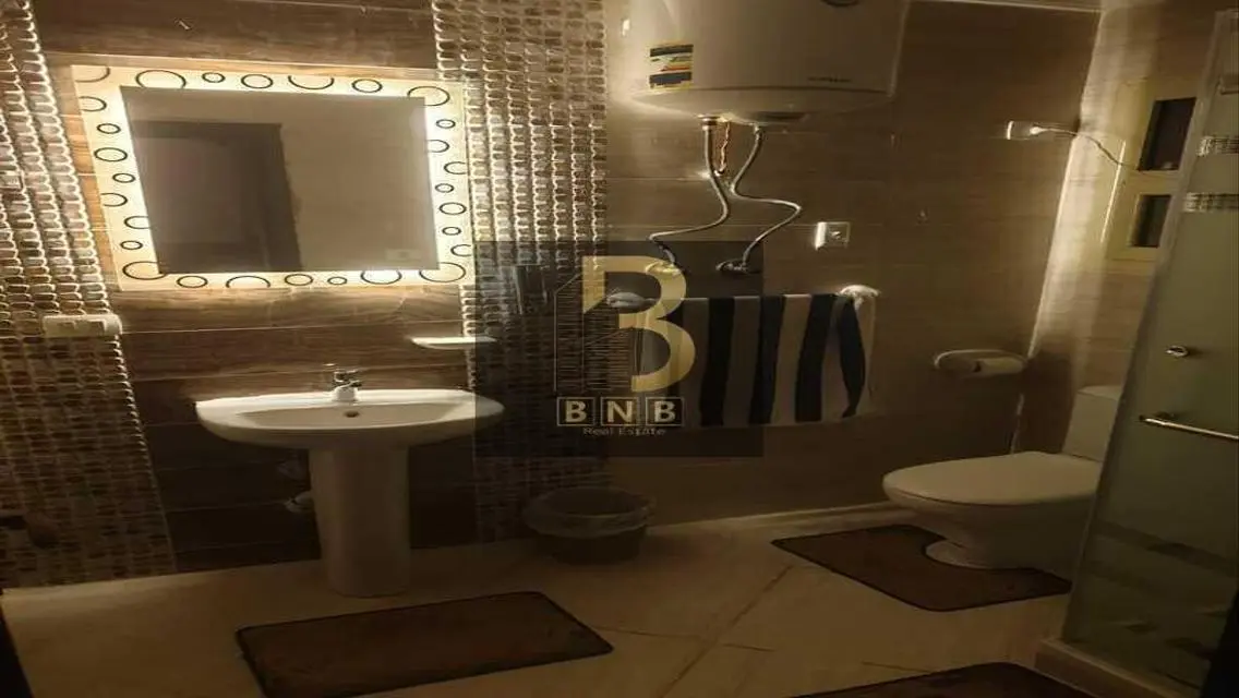 شقة فاخرة للإيجار بوسط المدينة
