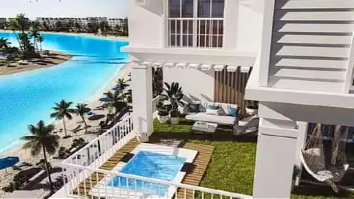Duplex Apartment for Sale in Mountainview City - Stunning Lagoon View