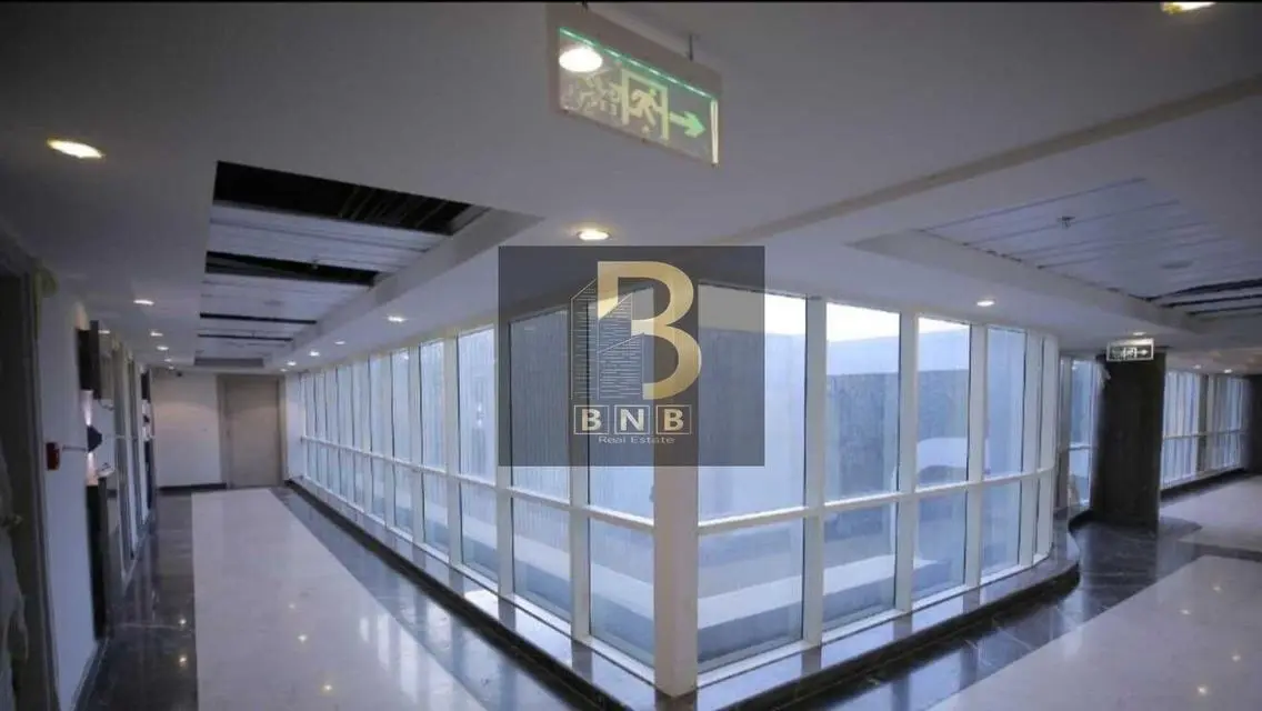 Investment Opportunity: Well-equipped Office in the City Center