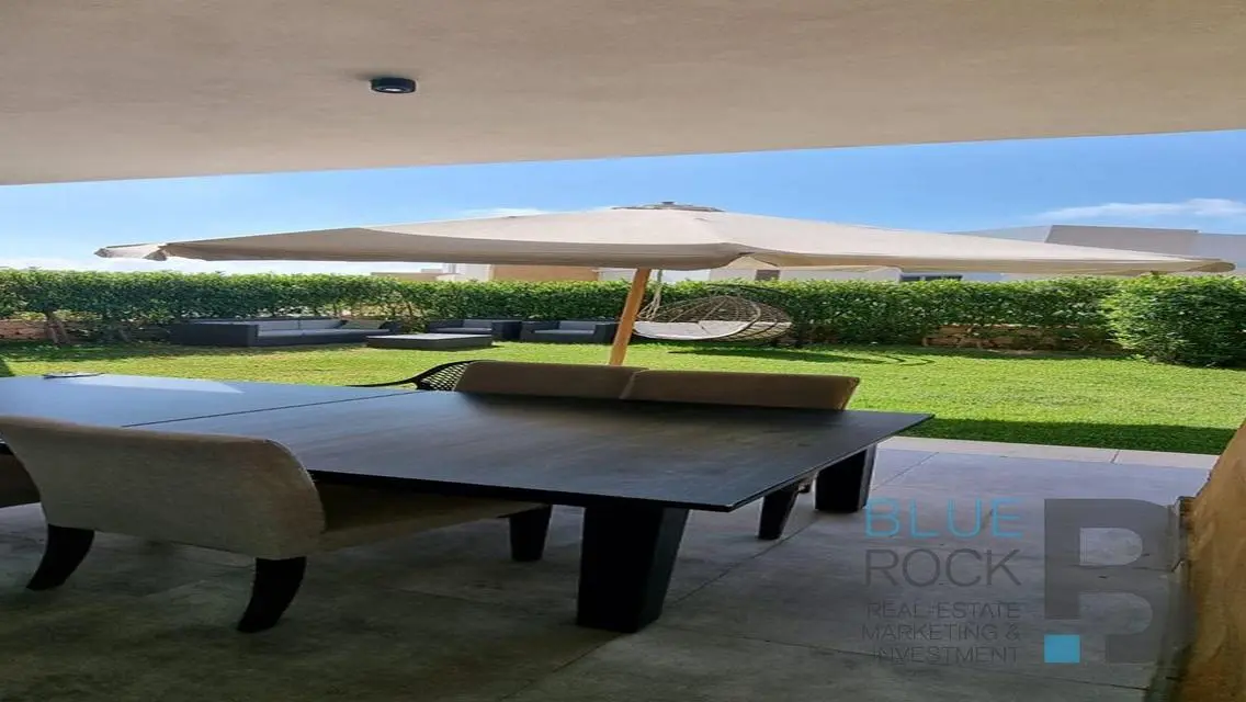 Luxurious Home with Private Garden and Shared Pool