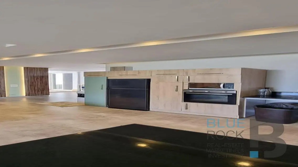 Luxurious Home with Private Garden and Shared Pool