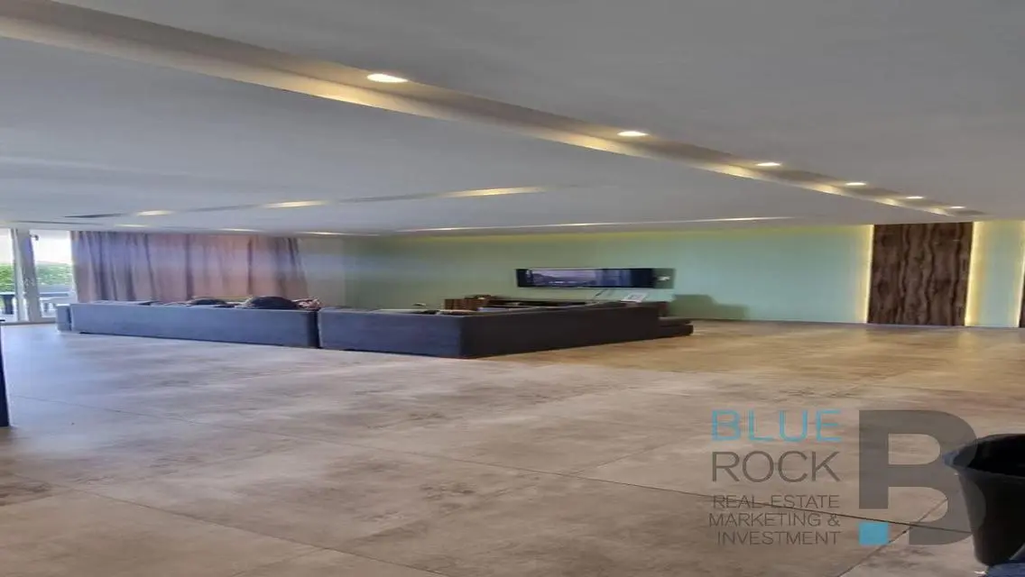 Luxurious Home with Private Garden and Shared Pool