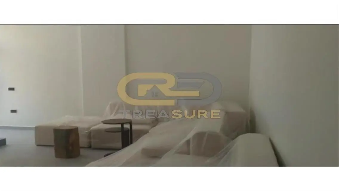 Spacious Apartment with Private Garden
