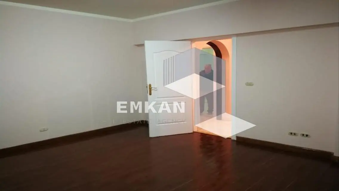 Luxury Apartment for Sale Next to a Major Landmark