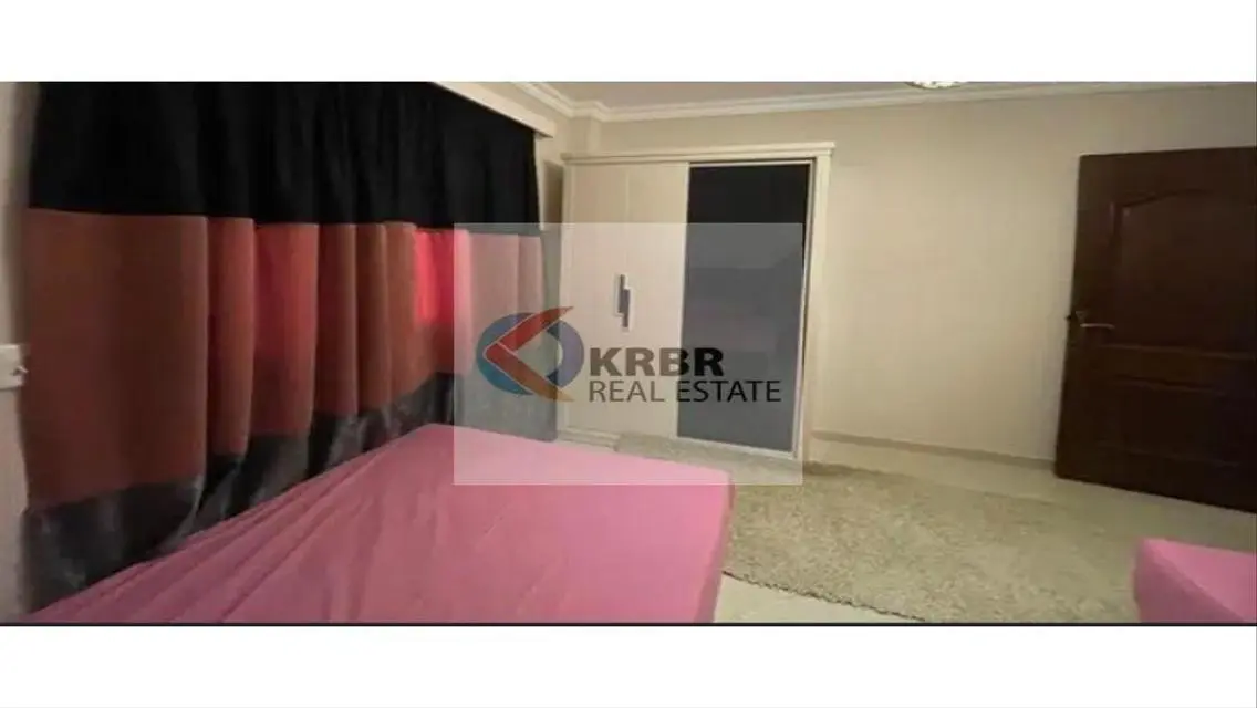 شقة فاخرة للإيجار في المدينة