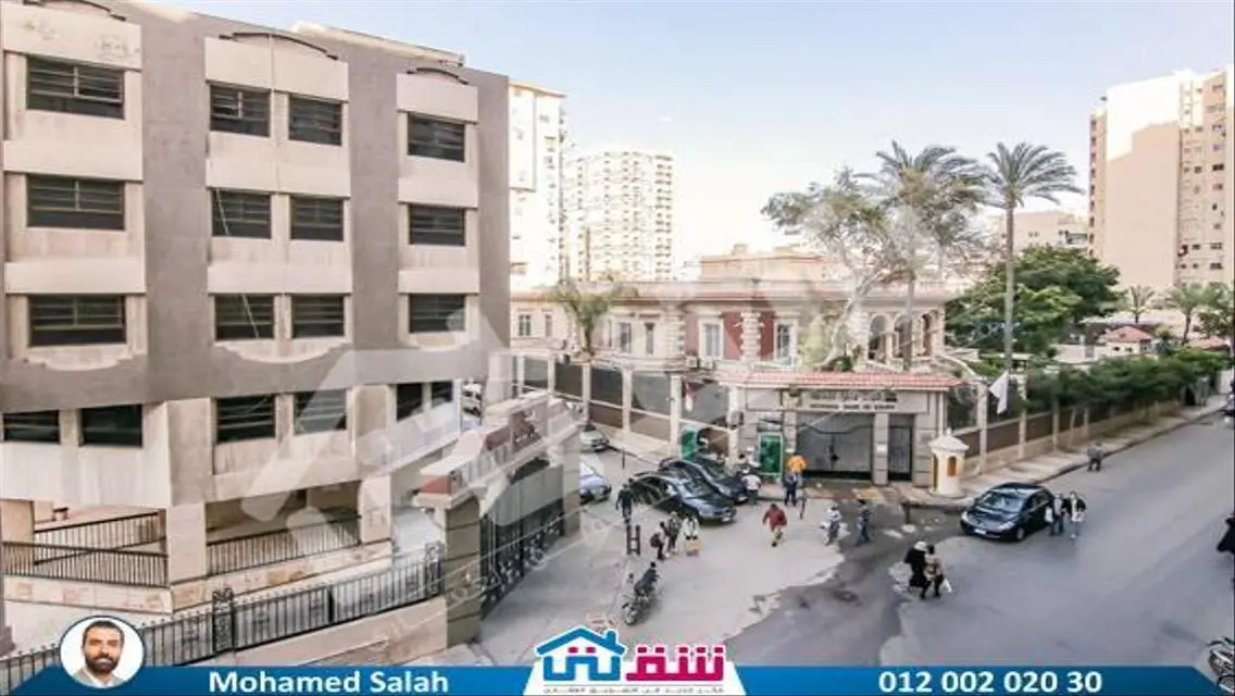 شقة رائعة للإيجار بمساحة 215 متر