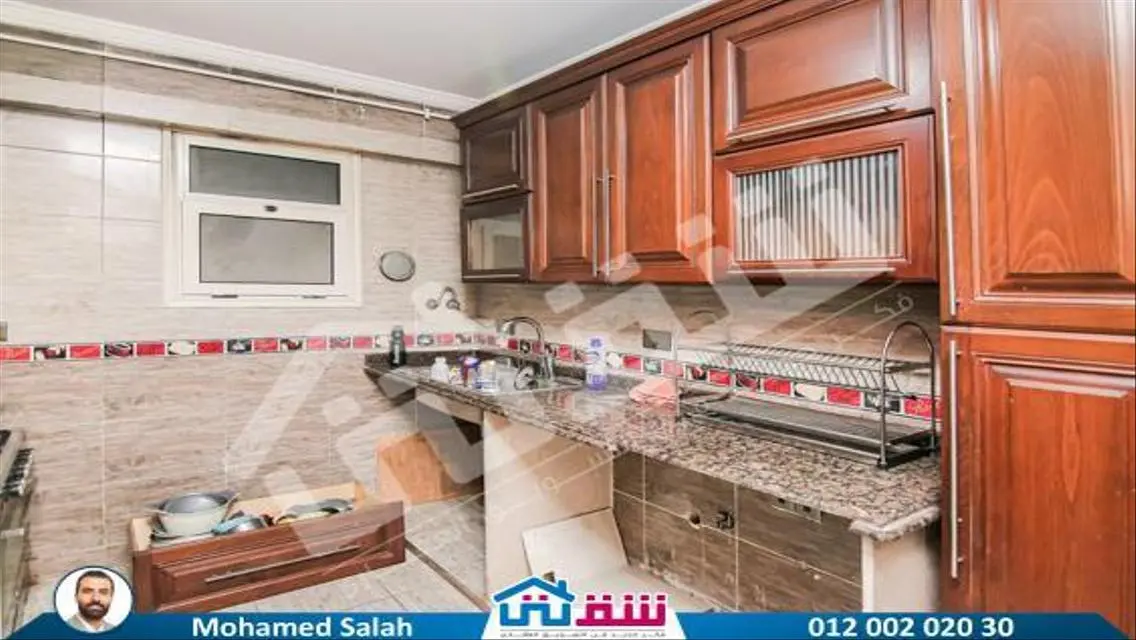 شقة رائعة للإيجار بمساحة 215 متر