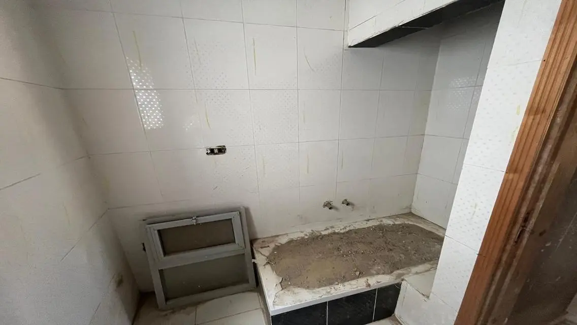 شقة فاخرة للبيع بمساحة واسعة