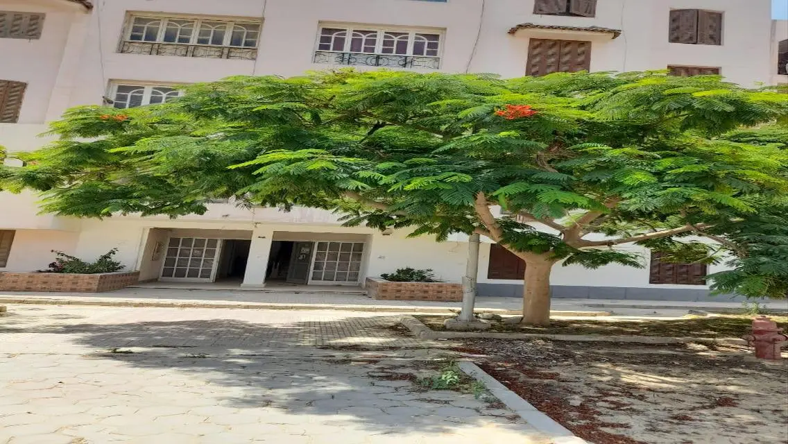 شقة فاخرة للبيع بمساحة واسعة