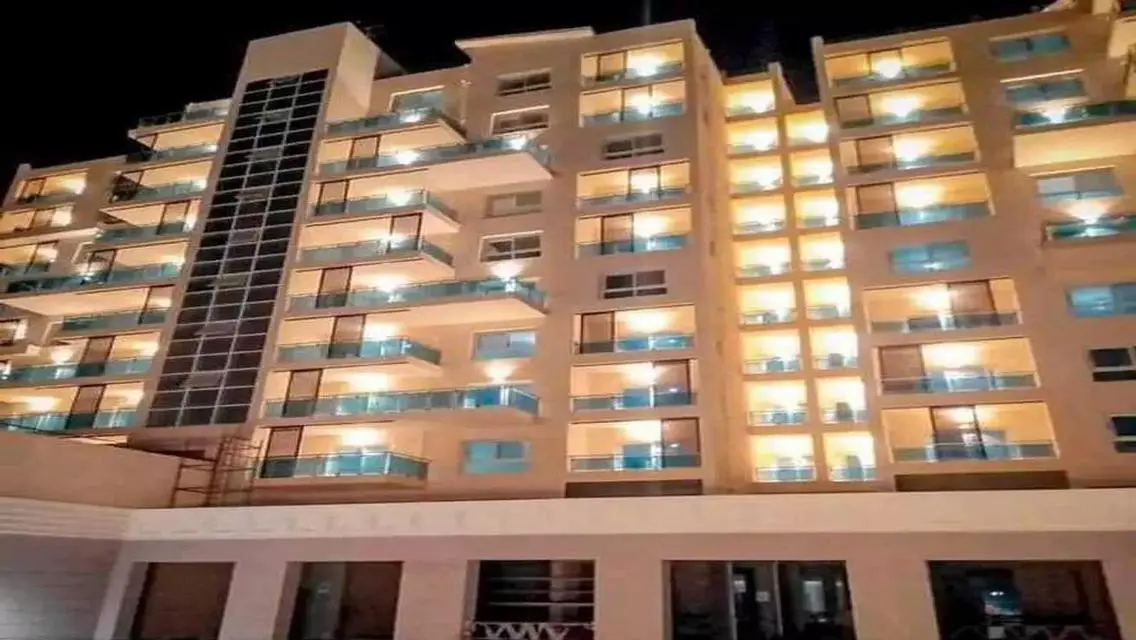 فيلا فاخرة للبيع بثلاث غرف نوم ومسبح خاص
