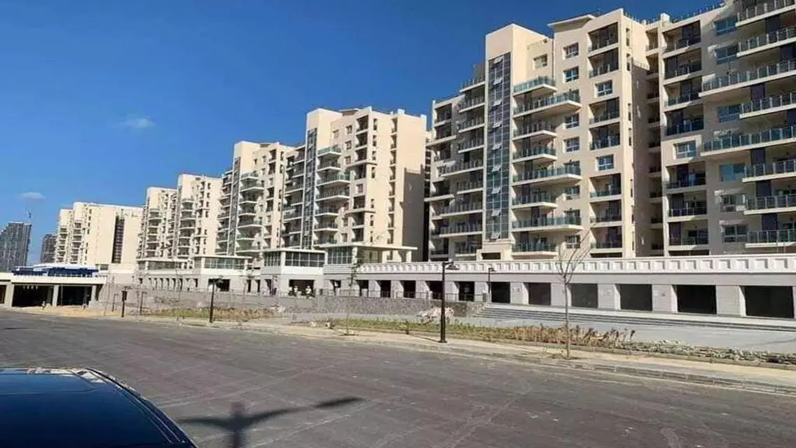 فيلا فاخرة للبيع بثلاث غرف نوم ومسبح خاص