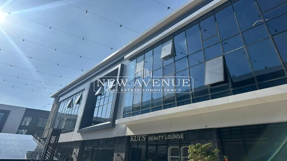 Luxury Property with Meeting Room - 18,000 Square Meters