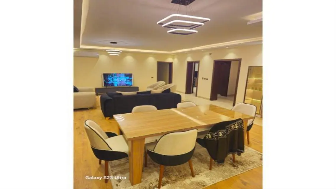 Luxury Apartment for Sale in Eastown - Comfort and Style