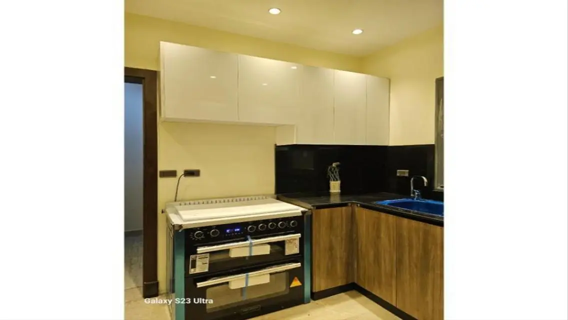 Luxury Apartment for Sale in Eastown - Comfort and Style