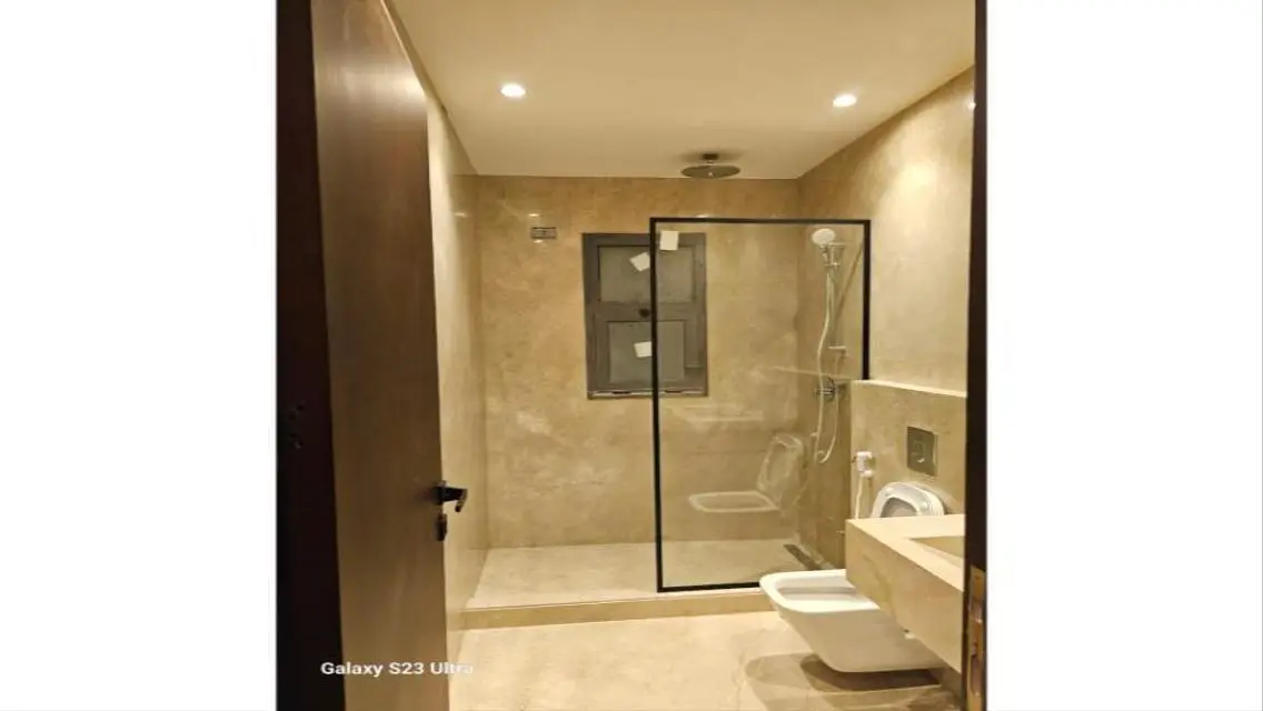 Luxury Apartment for Sale in Eastown - Comfort and Style
