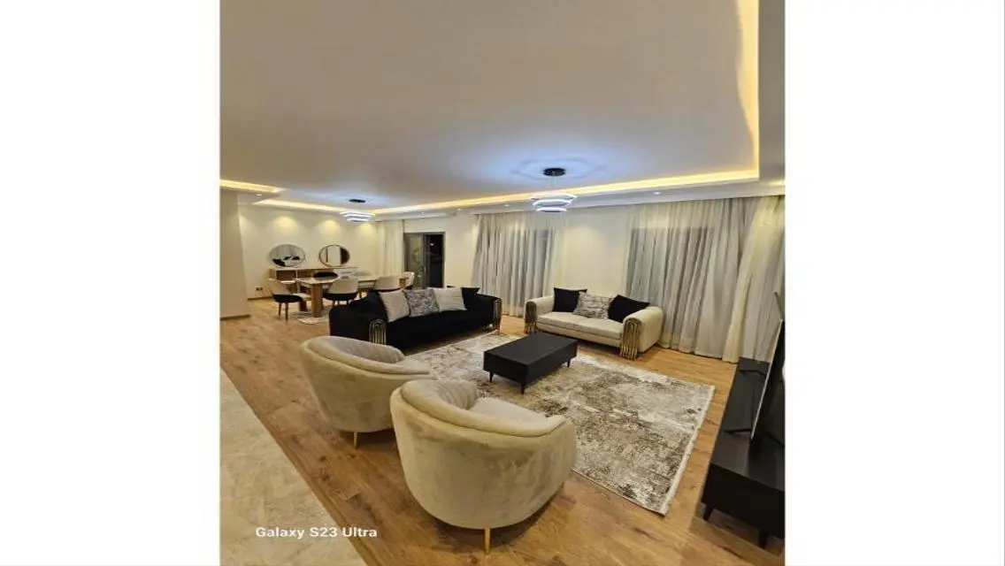 Luxury Apartment for Sale in Eastown - Comfort and Style