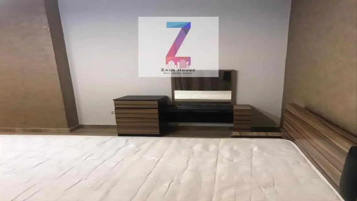 شقة مميزة للبيع مع شرفة