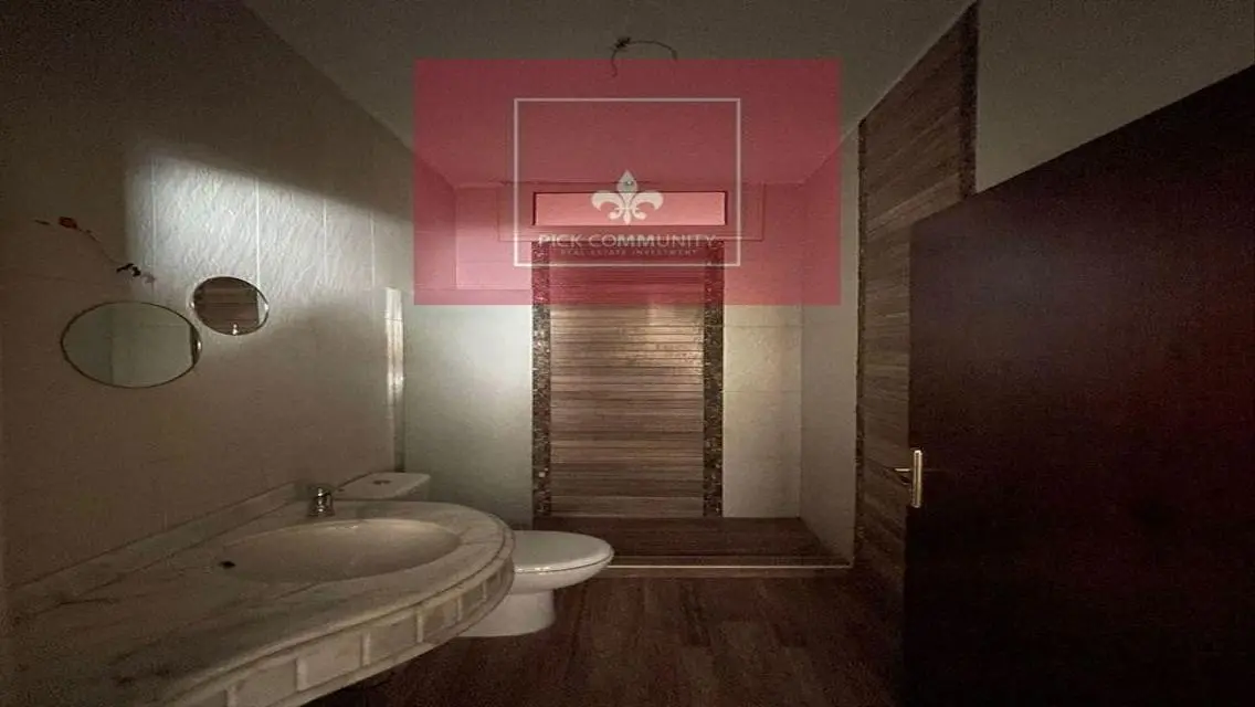 Luxury Apartment for Sale in the Heart of the City