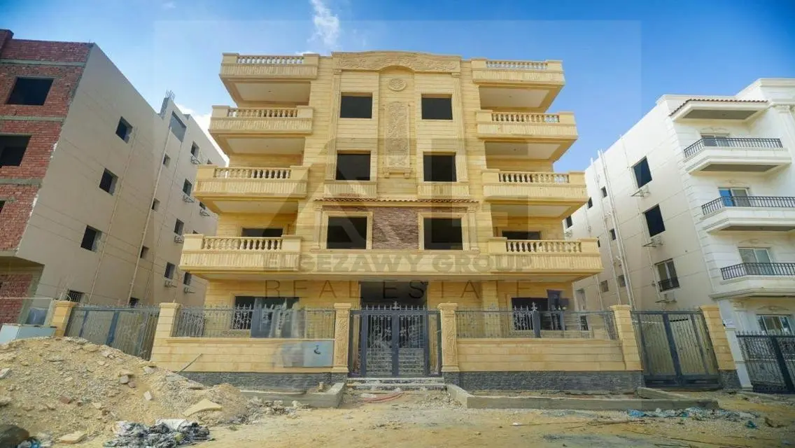 Luxury Apartment for Rent with Security Guard Priced at 5,200,000 EGP
