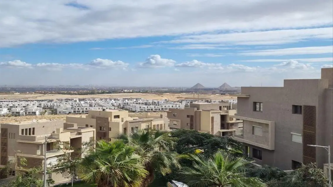 شقة فاخرة بمساحة واسعة مع إطلالة رائعة