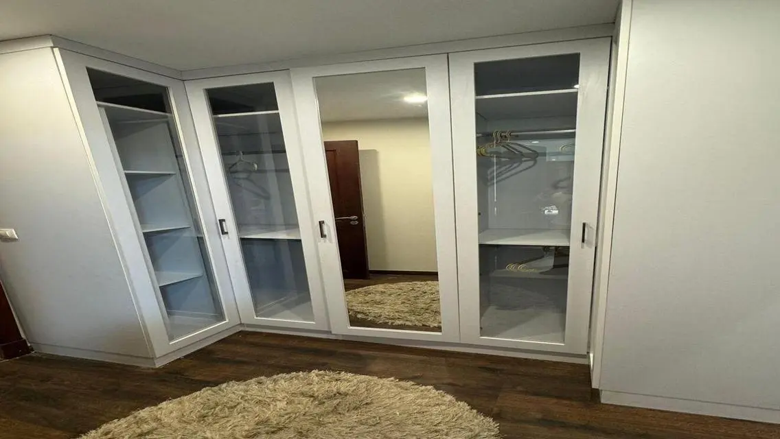 Luxury Apartment with View of a Major Landmark