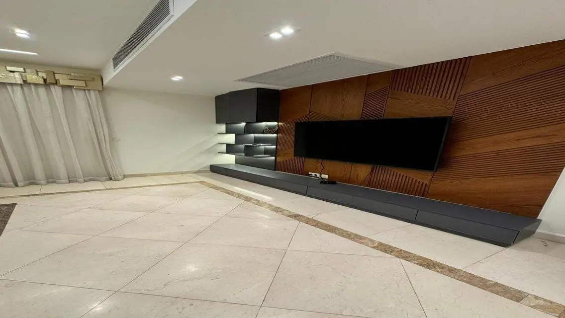 Luxury Apartment with View of a Major Landmark