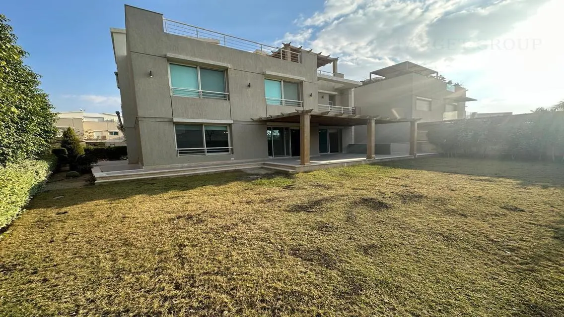 Luxury Apartment for Sale with 3500 sqm and Premium Amenities