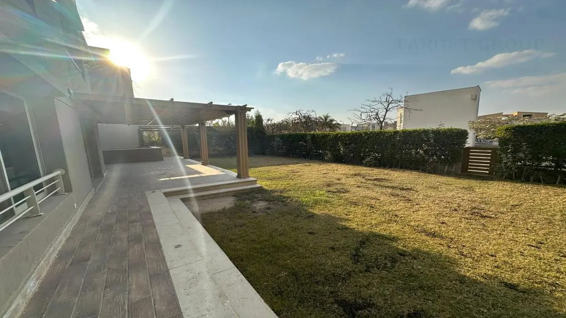 Luxury Apartment for Sale with 3500 sqm and Premium Amenities