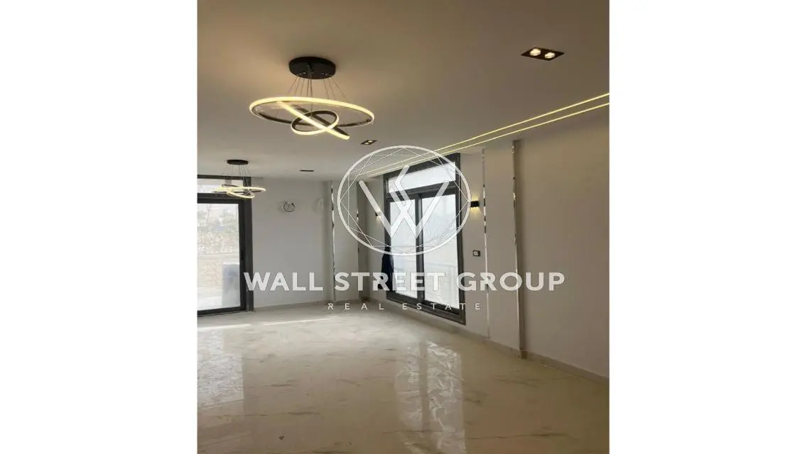 Luxury Apartment with 400 sqm in Prime Location