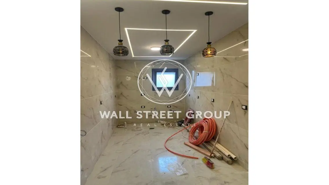 Luxury Apartment with 400 sqm in Prime Location