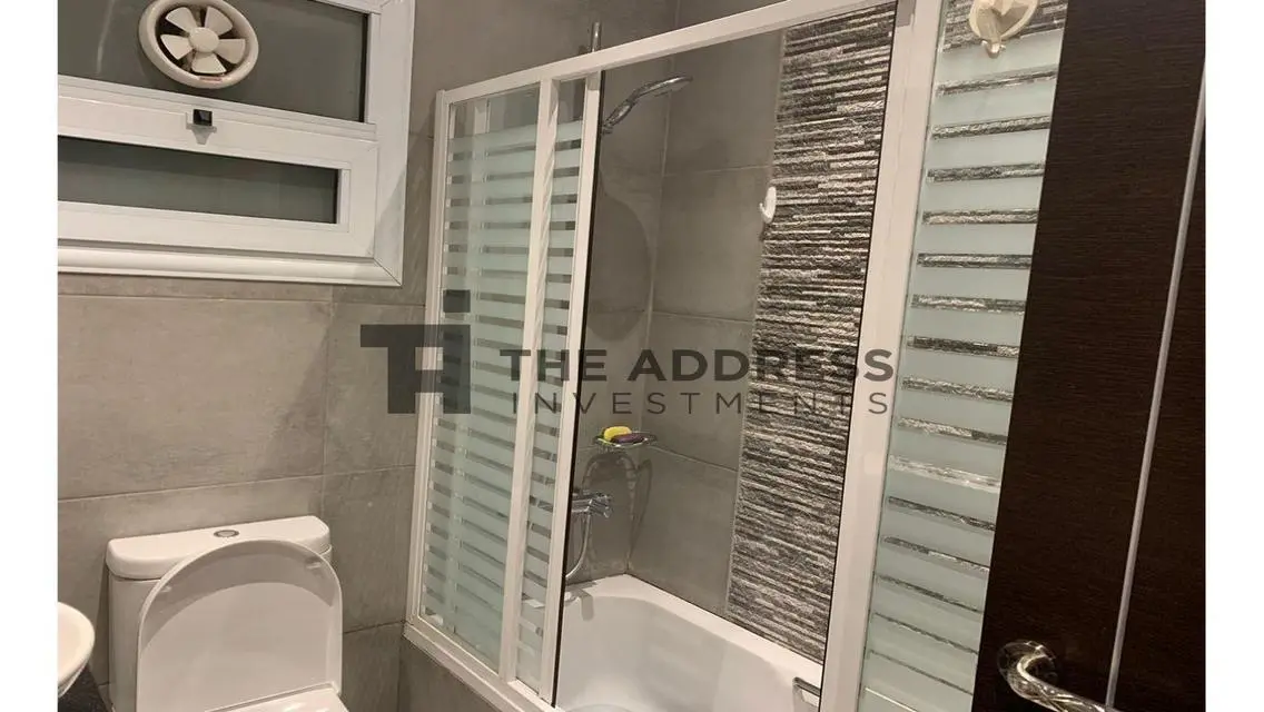 Luxury Apartment in Galleria 5-10