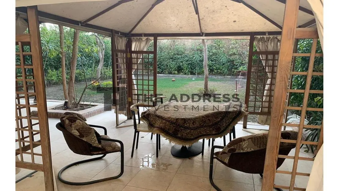 Luxury Apartment in Galleria 5-10