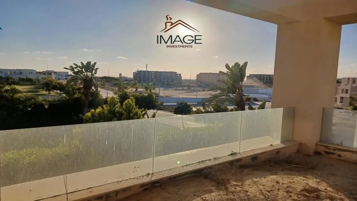 شقة فاخرة للبيع قرب البحيرات بمميزات مدهشة