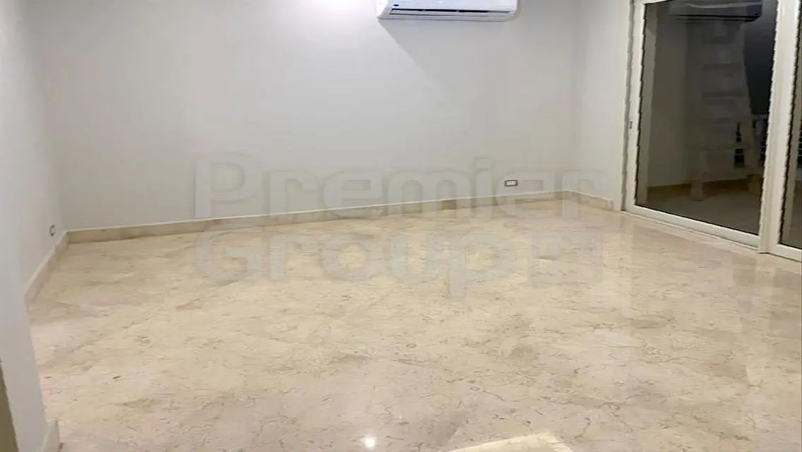 Luxury Apartment for Sale with 4500 Square Meters at 225000