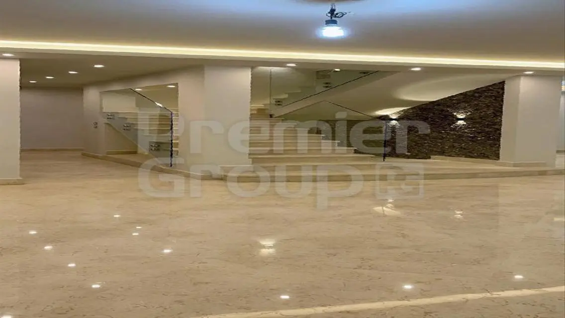Luxury Apartment for Sale with 4500 Square Meters at 225000