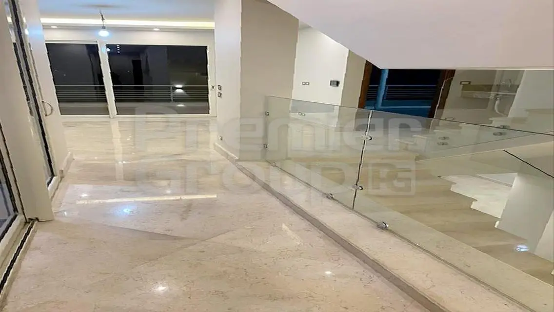 Luxury Apartment for Sale with 4500 Square Meters at 225000