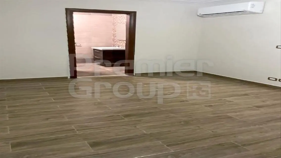 Luxury Apartment for Sale with 4500 Square Meters at 225000